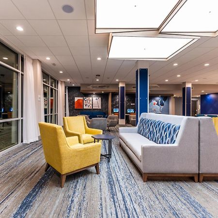 Holiday Inn Express & Suites Charlottesville By Ihg エクステリア 写真