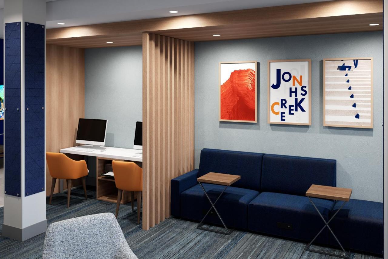 Holiday Inn Express & Suites Charlottesville By Ihg エクステリア 写真