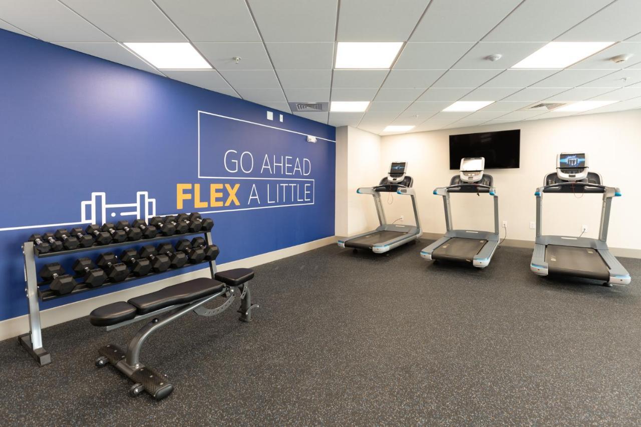 Holiday Inn Express & Suites Charlottesville By Ihg エクステリア 写真