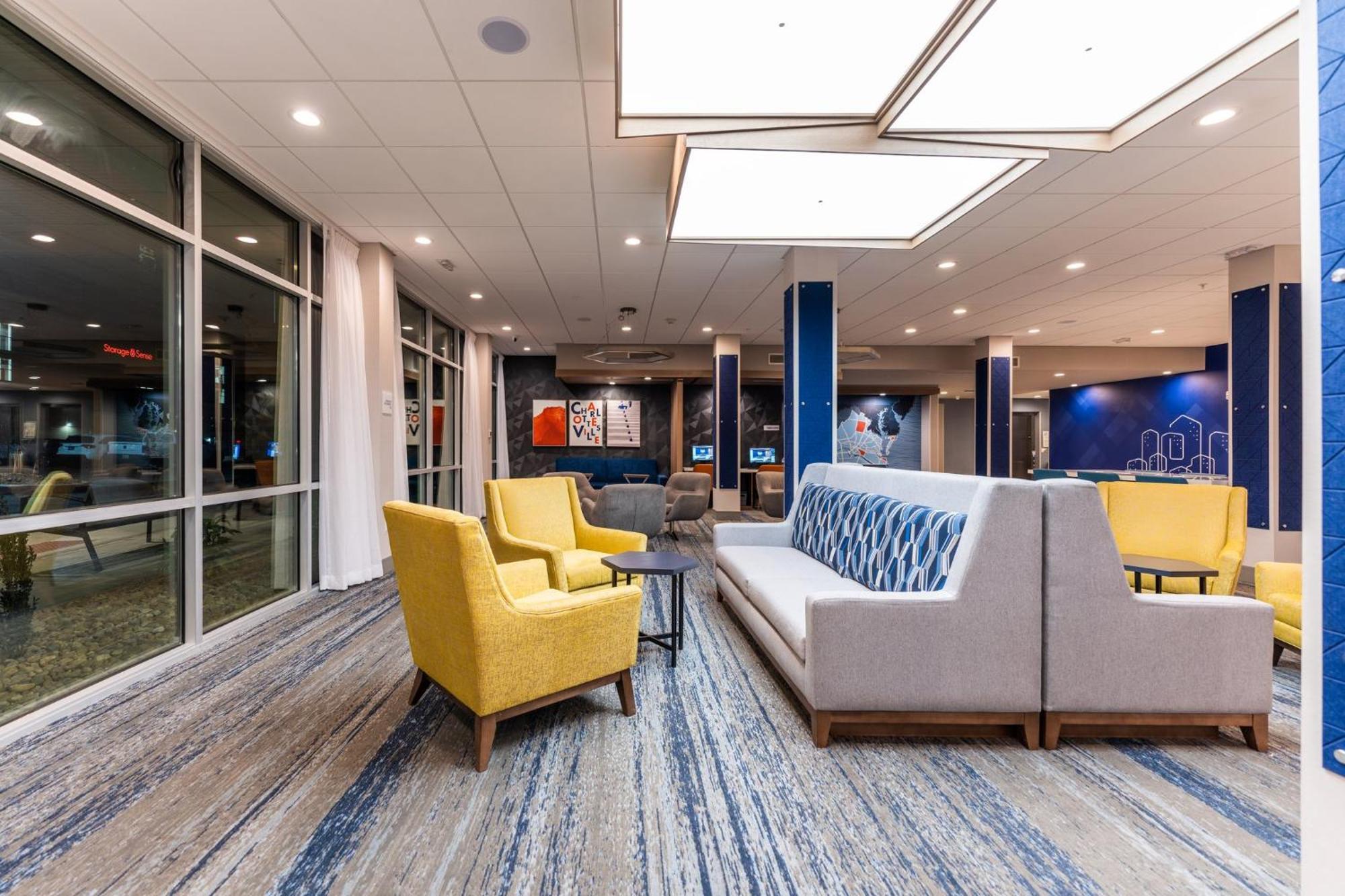 Holiday Inn Express & Suites Charlottesville By Ihg エクステリア 写真